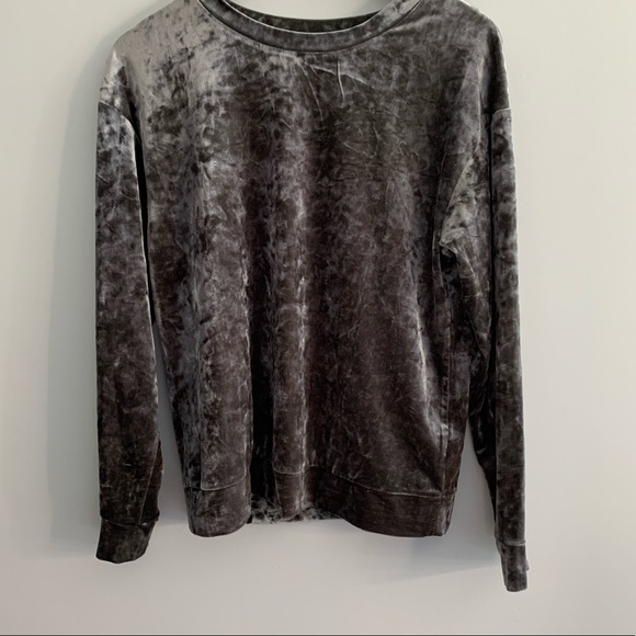 H&M Tops - H&M Silver crushed velvet/velour shirt